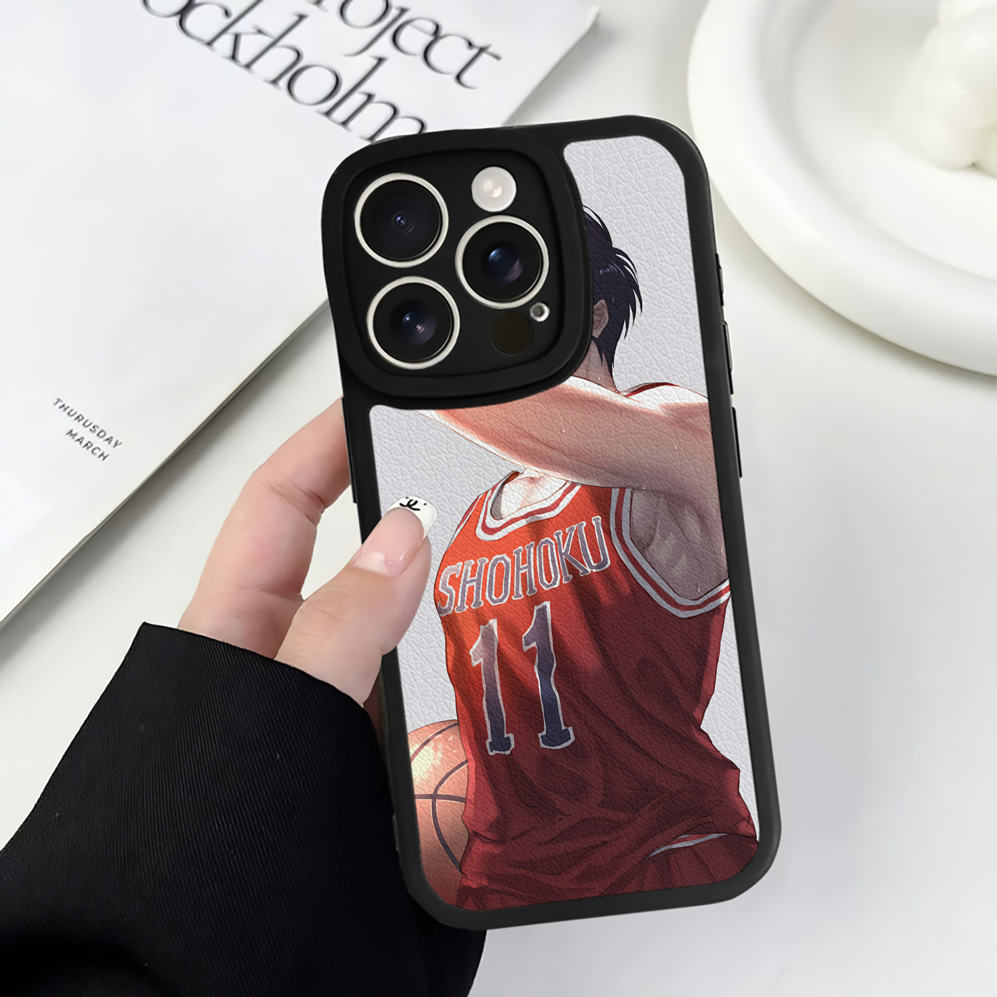 （画像用） SLAM DUNK／スラムダンク 【iPhone 16シリーズ対応】シリコンスマホケース（レザー調） 材質：シリコン